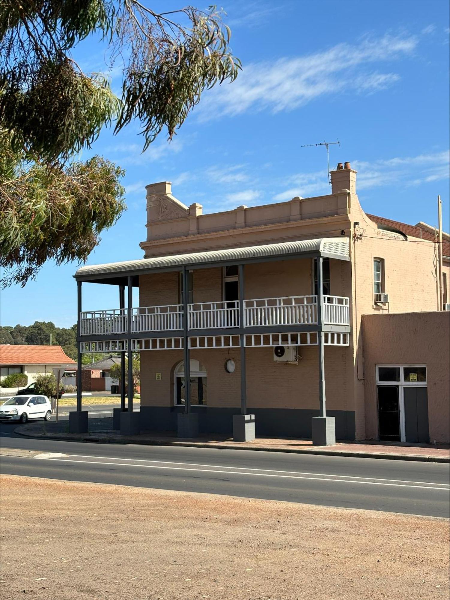 The Club Hotel Collie Exterior foto